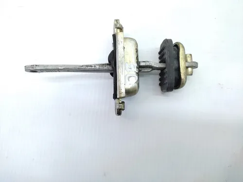 Limitador Porta Dianteiro Esquerdo Freelander 1 2003 2006