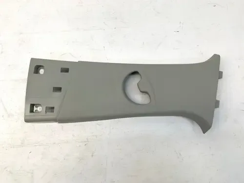 Moldura Interna Coluna Central Esquerda Bmw X1 2010 2015