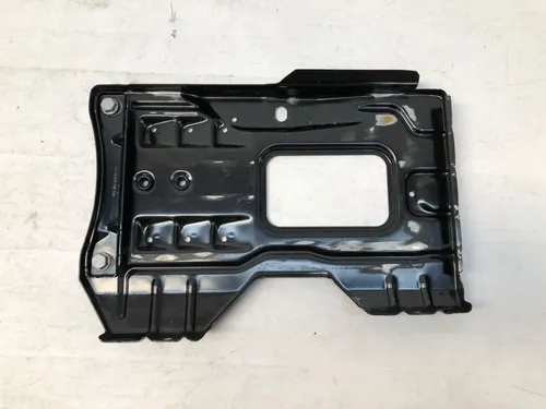 Suporte Base Bateria Mercedes C180 C200 2008 2012